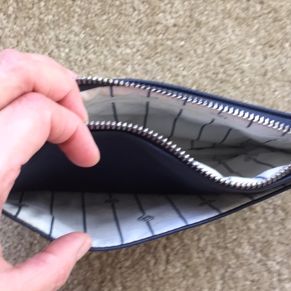 Brighton Cross body - Picture 5 of 6